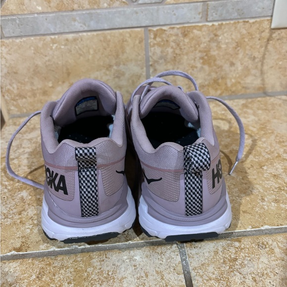 Hoka Challenger ATR 6 - Women’s Size 9B - Picture 2 of 5